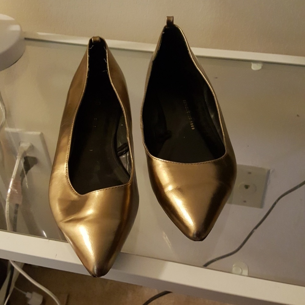 Gold Gap flats
